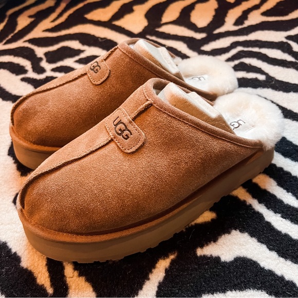 NWT UGG Discoquette Genuine Shearling Slide Slipper Chestnut Size Women’s 9 - Picture 8 of 15